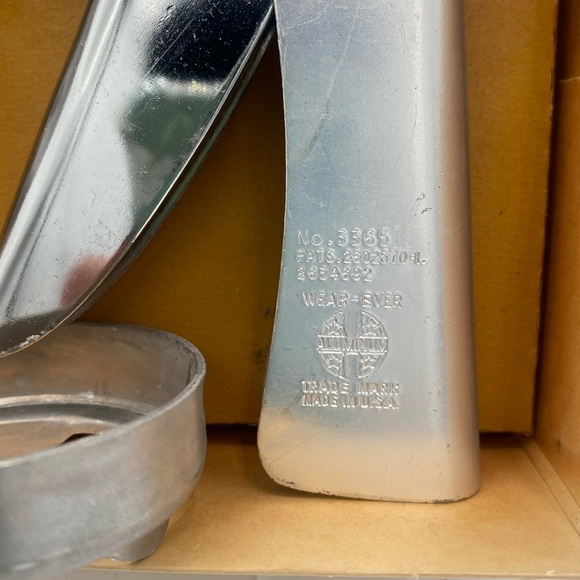 Vintage WearEver Cookie Gun - Picture 7 of 7